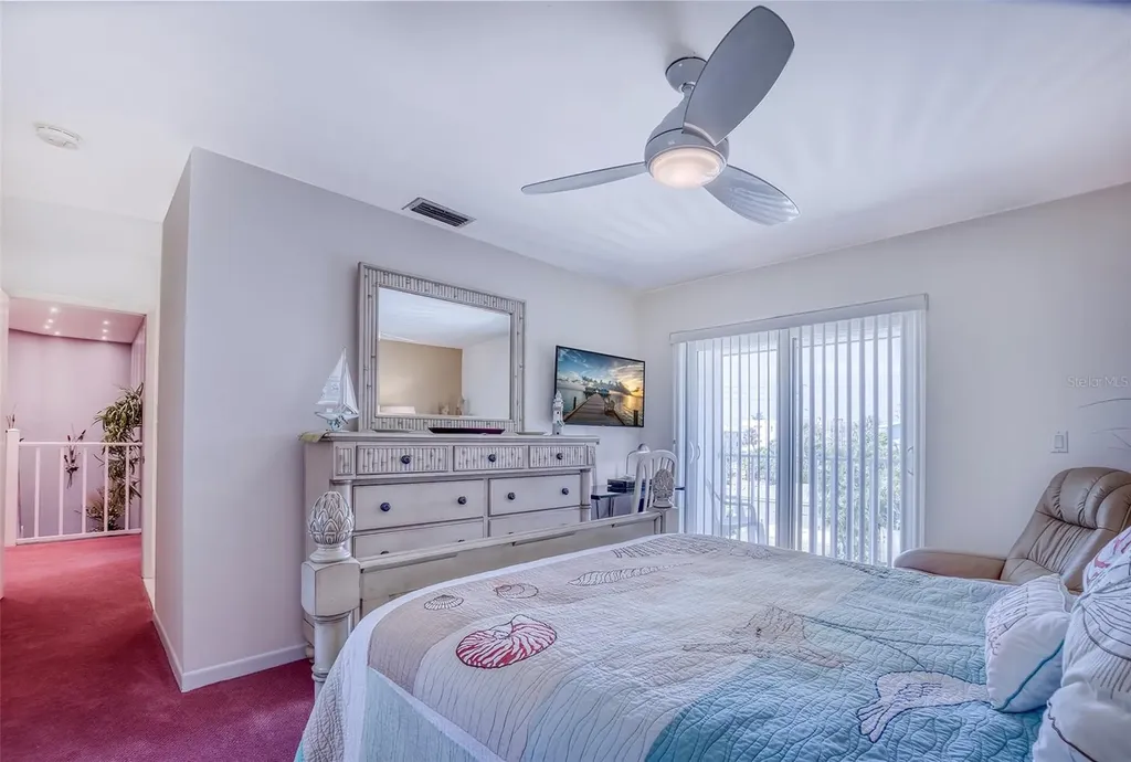 3701 5th Avenue Holmes Beach FL 34217