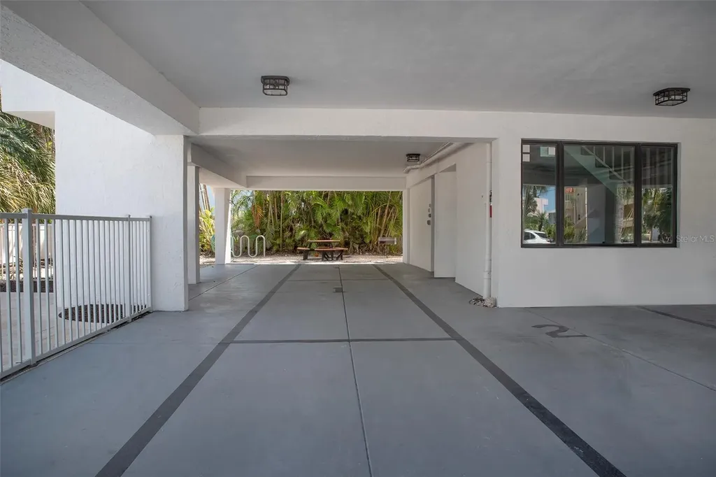 3701 5th Avenue Holmes Beach FL 34217