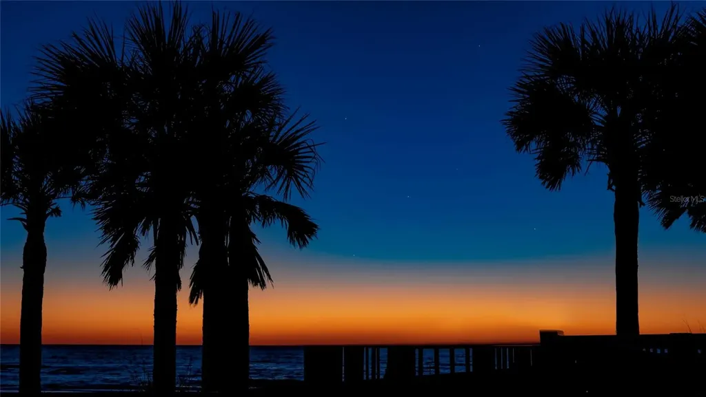 3701 5th Avenue Holmes Beach FL 34217