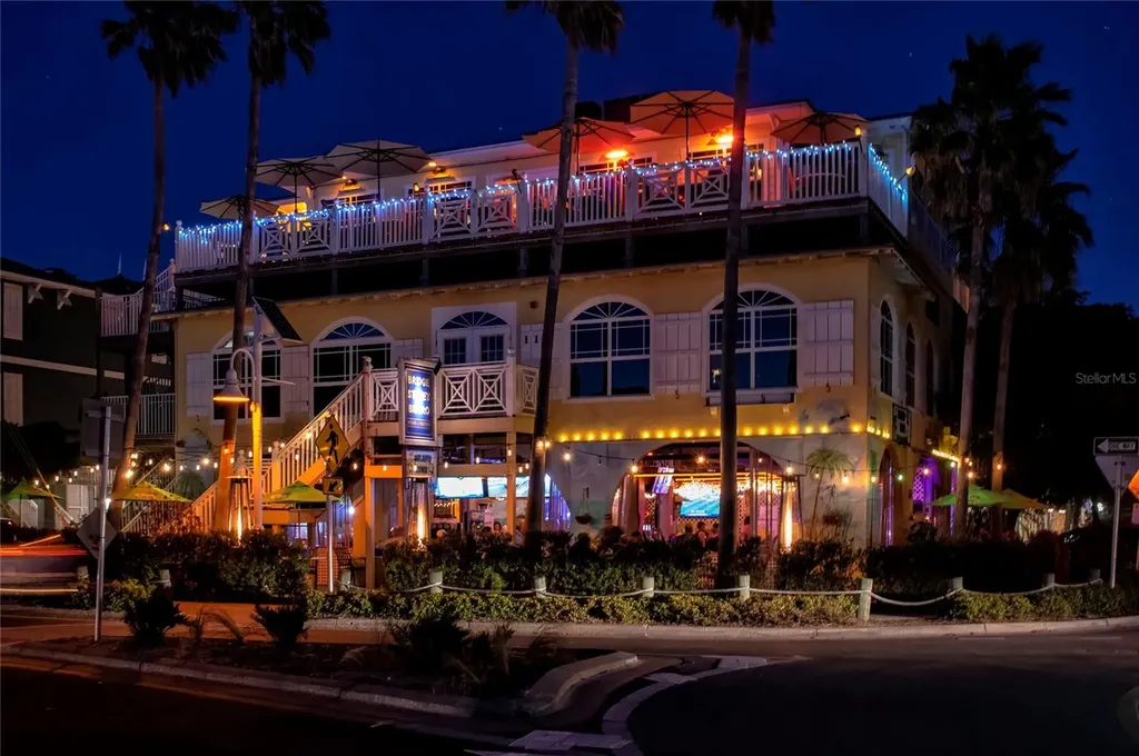 3701 5th Avenue Holmes Beach FL 34217