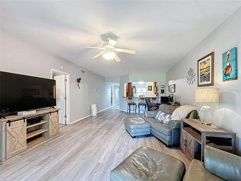 5234 Lake Arrowhead Trail Sarasota FL 34231