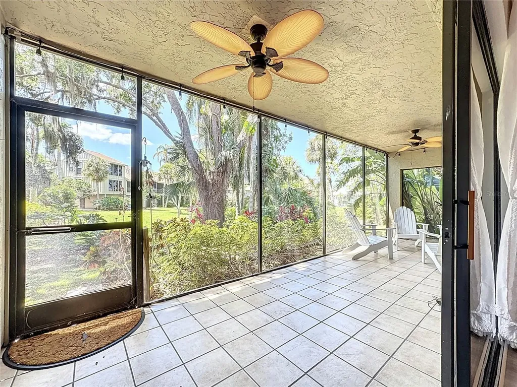 5234 Lake Arrowhead Trail Sarasota FL 34231