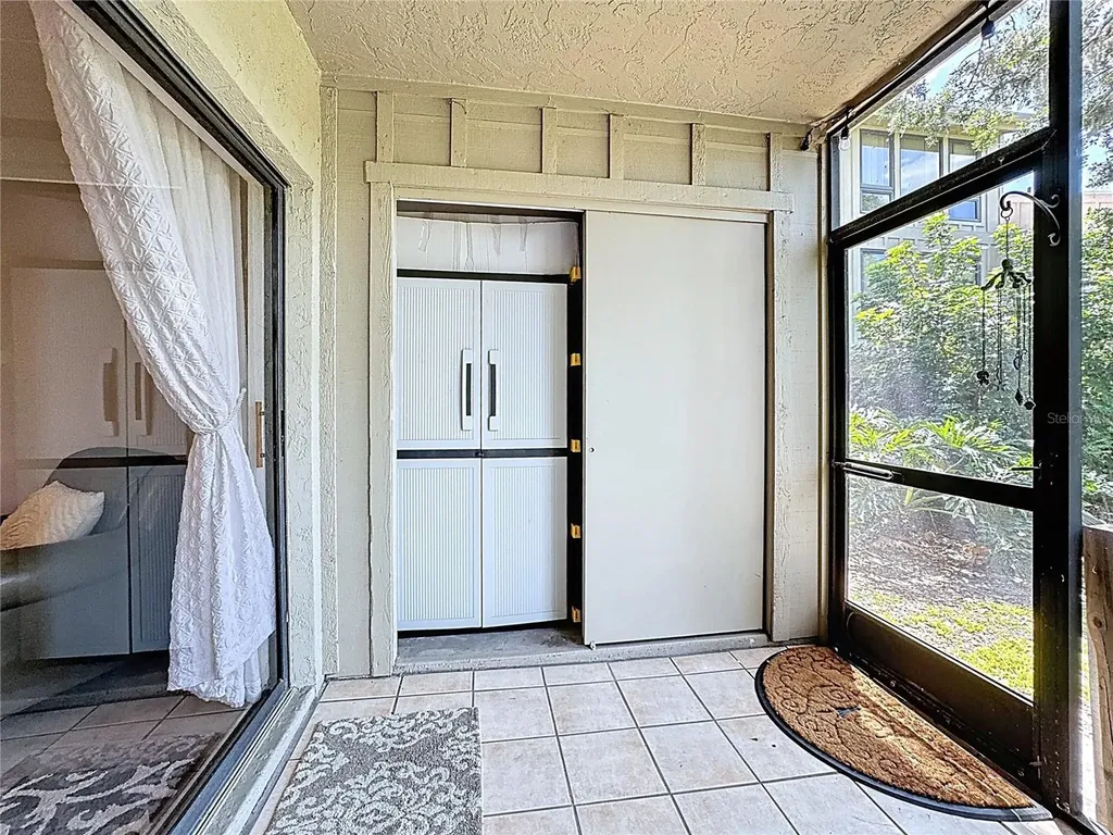 5234 Lake Arrowhead Trail Sarasota FL 34231