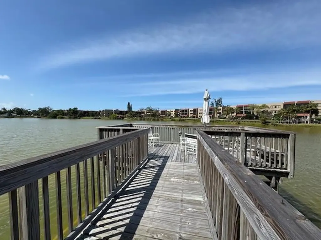 5234 Lake Arrowhead Trail Sarasota FL 34231