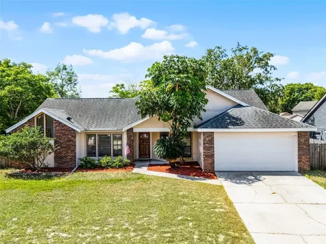 8004 Village Green Road Orlando FL 32818