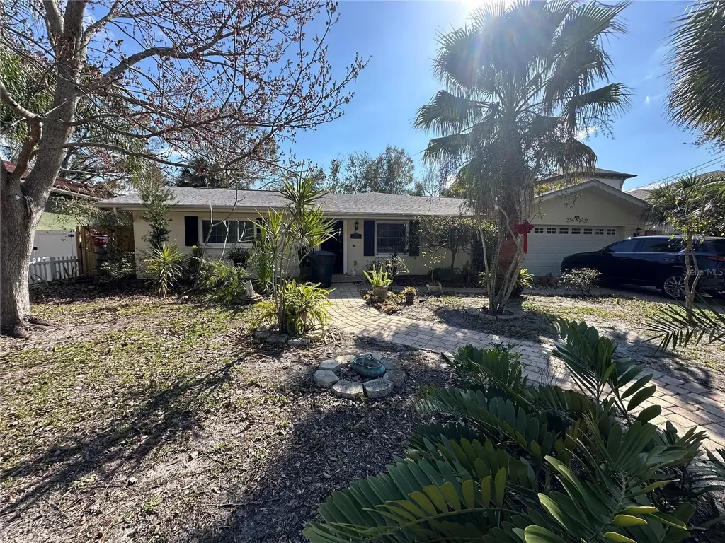 560 7th Street S Safety Harbor FL 34695
