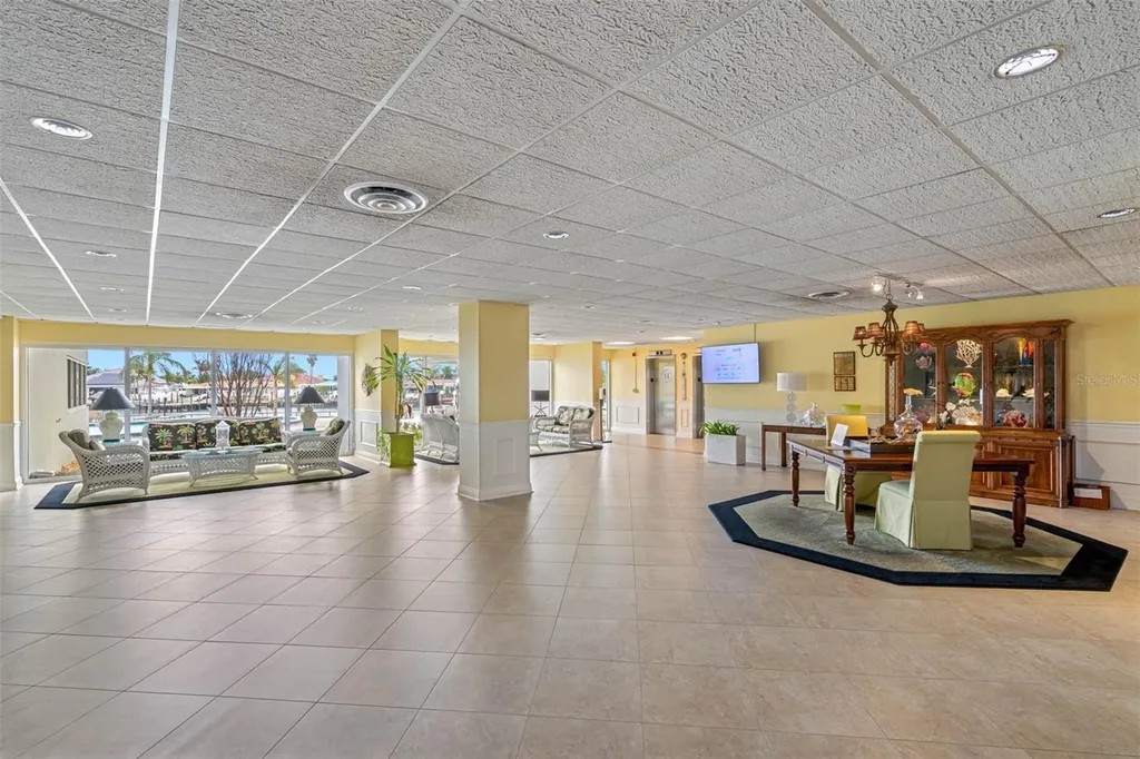 31 Island Way Clearwater Beach FL 33767