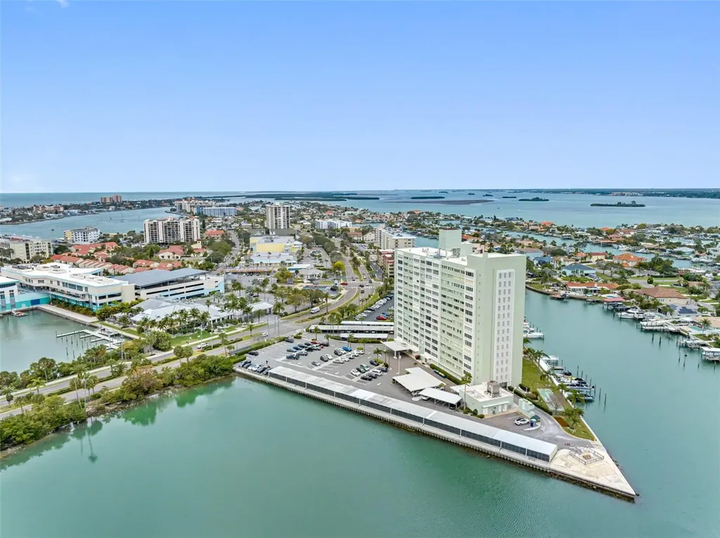 31 Island Way Clearwater Beach FL 33767
