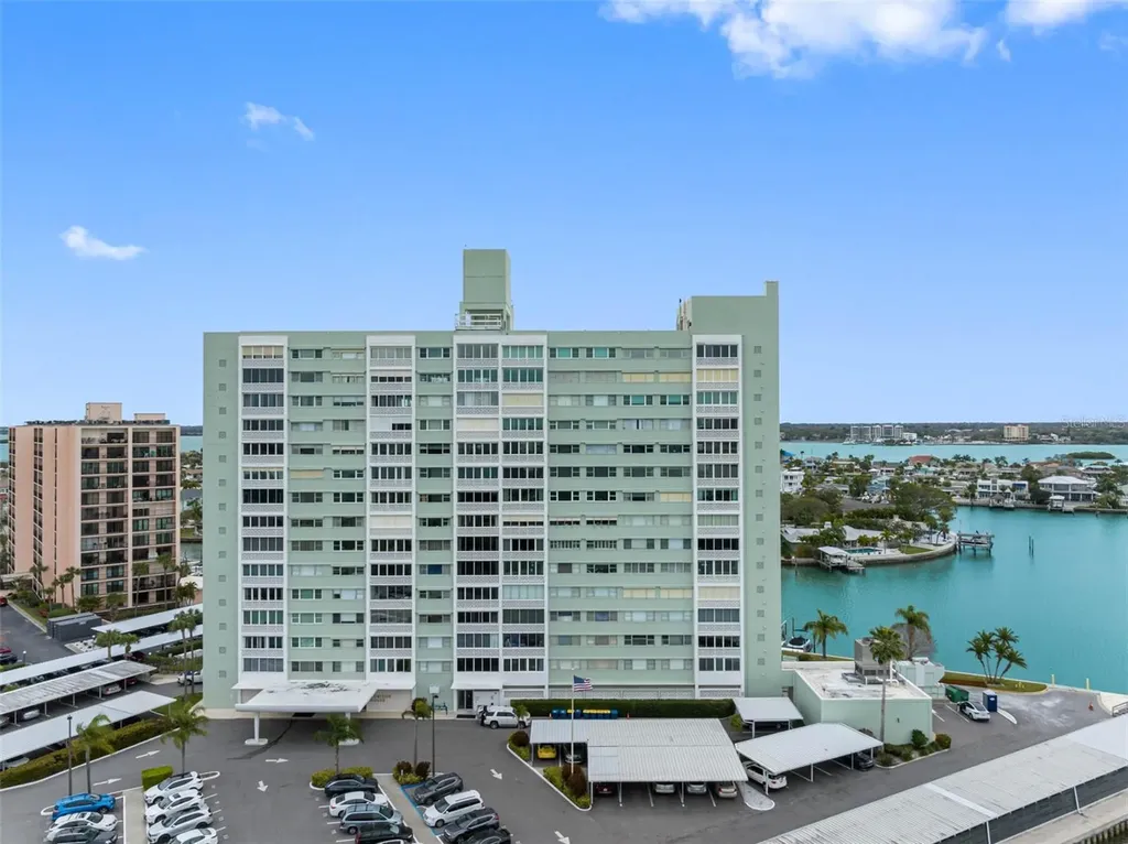 31 Island Way Clearwater Beach FL 33767