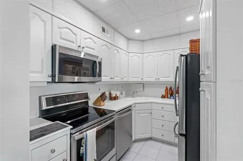 31 Island Way Clearwater Beach FL 33767