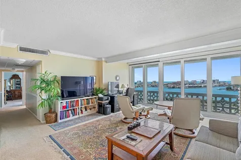 31 Island Way Clearwater Beach FL 33767