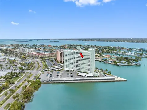31 Island Way Clearwater Beach FL 33767