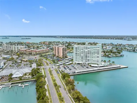 31 Island Way Clearwater Beach FL 33767