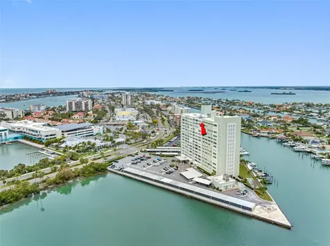 31 Island Way Clearwater Beach FL 33767