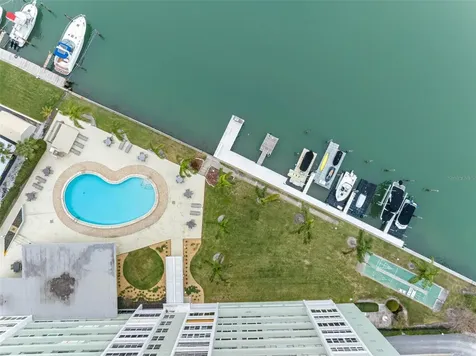 31 Island Way Clearwater Beach FL 33767