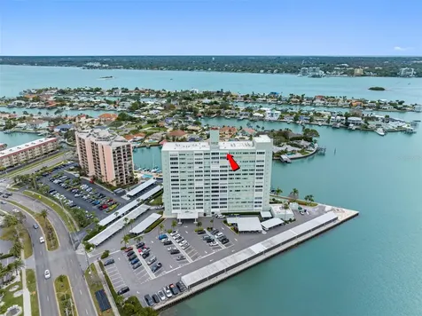31 Island Way Clearwater Beach FL 33767