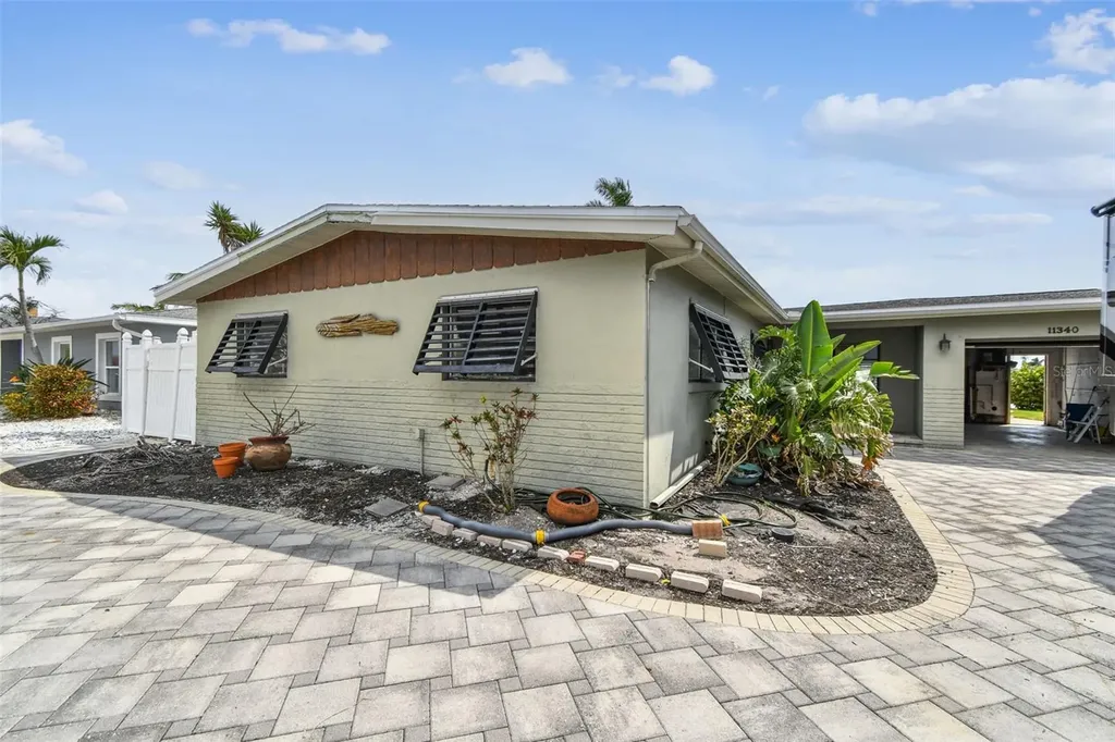 11340 5th Street E Treasure Island FL 33706