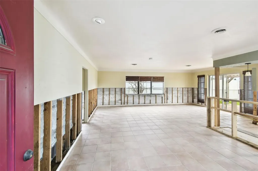 11340 5th Street E Treasure Island FL 33706