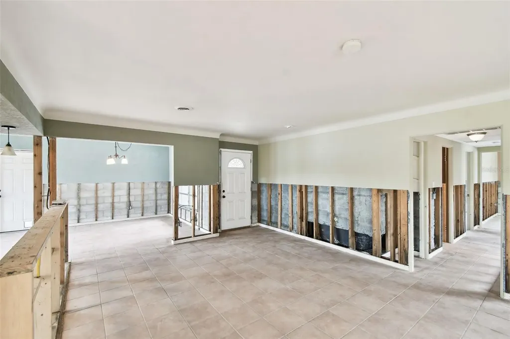 11340 5th Street E Treasure Island FL 33706