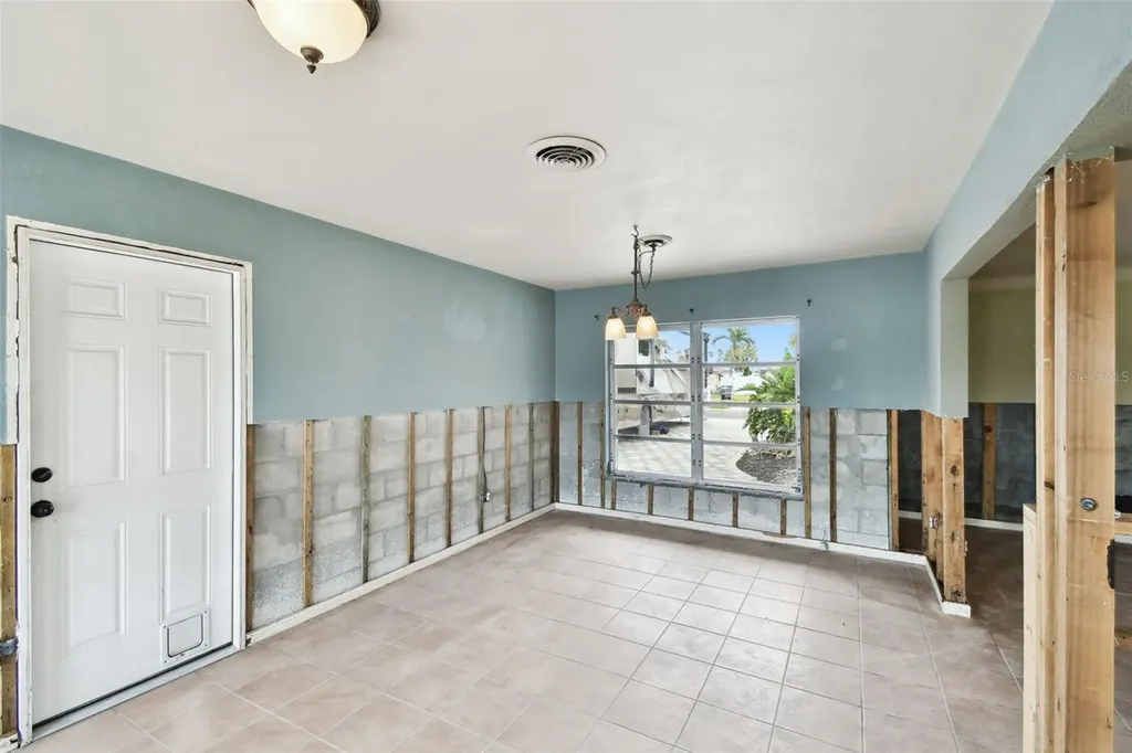 11340 5th Street E Treasure Island FL 33706