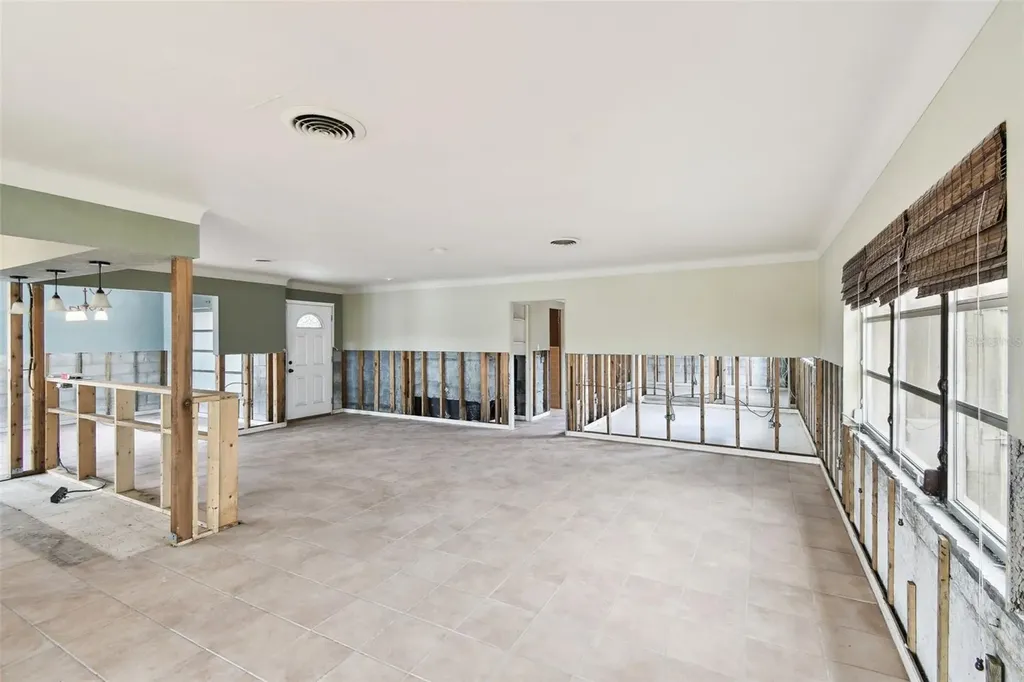 11340 5th Street E Treasure Island FL 33706