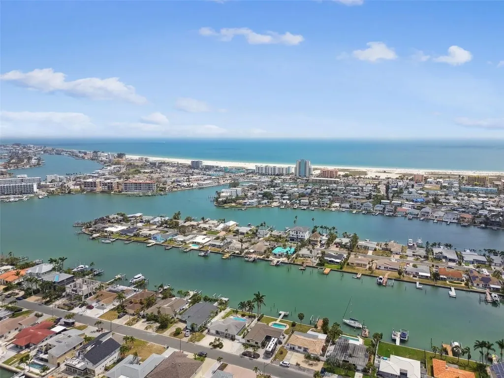 11340 5th Street E Treasure Island FL 33706