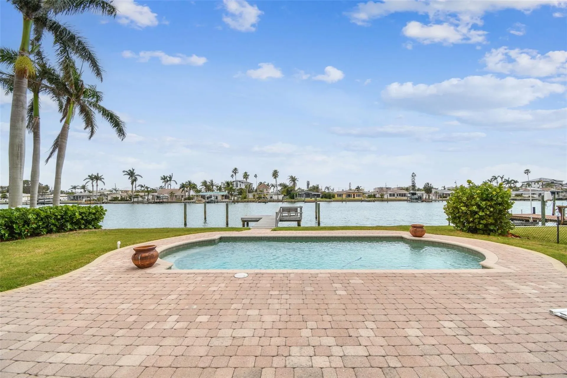 11340 5th Street E Treasure Island FL 33706