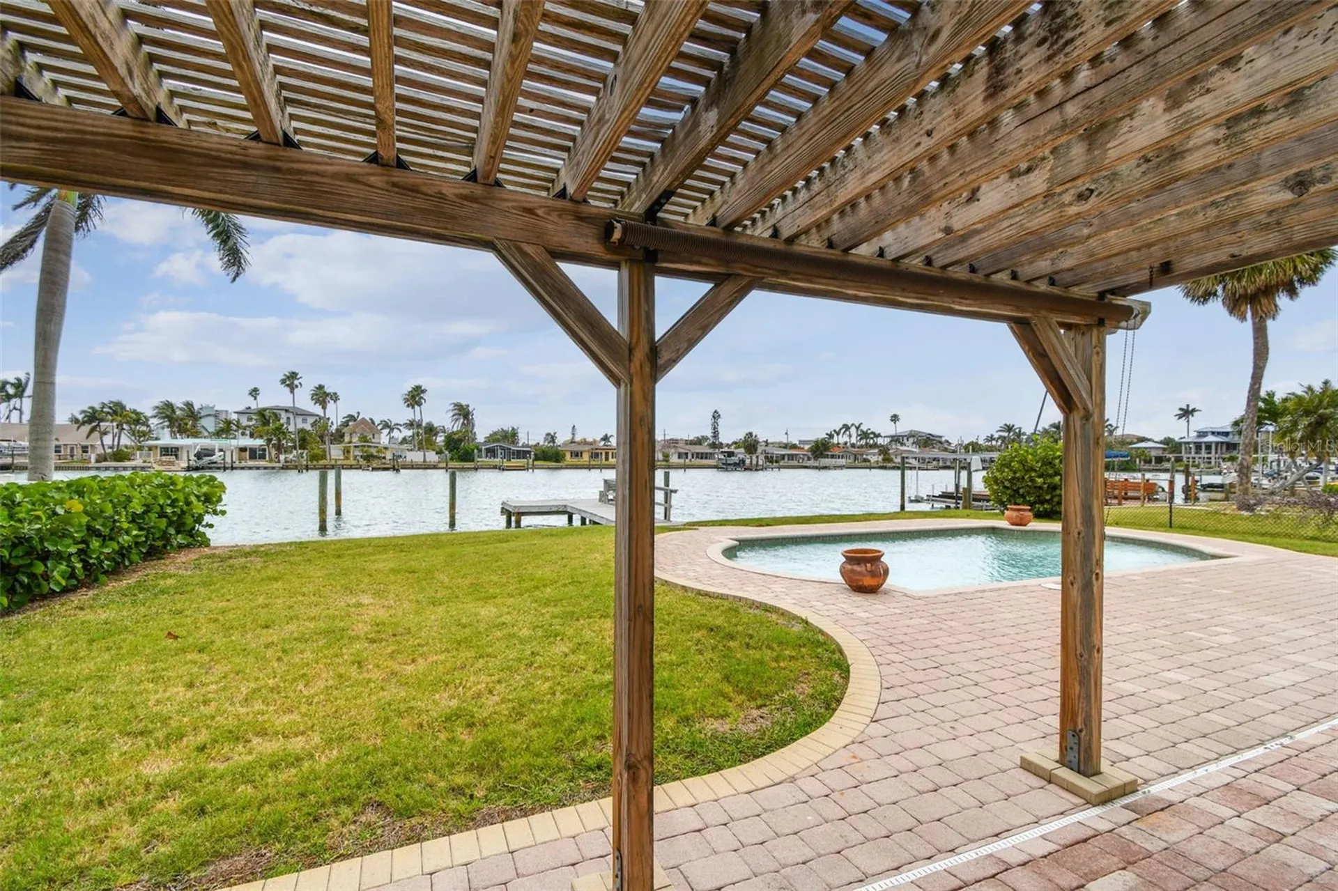 11340 5th Street E Treasure Island FL 33706