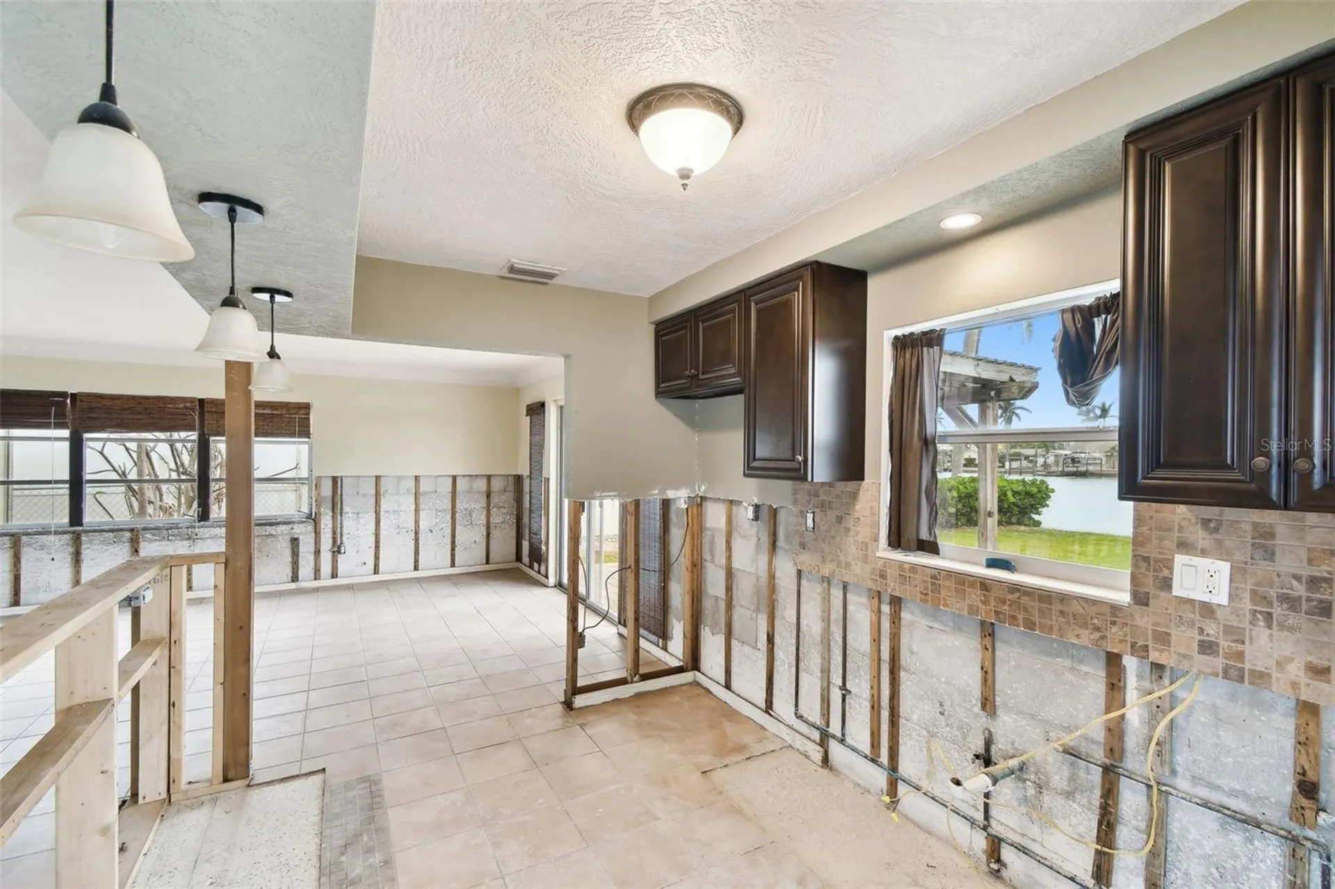 11340 5th Street E Treasure Island FL 33706