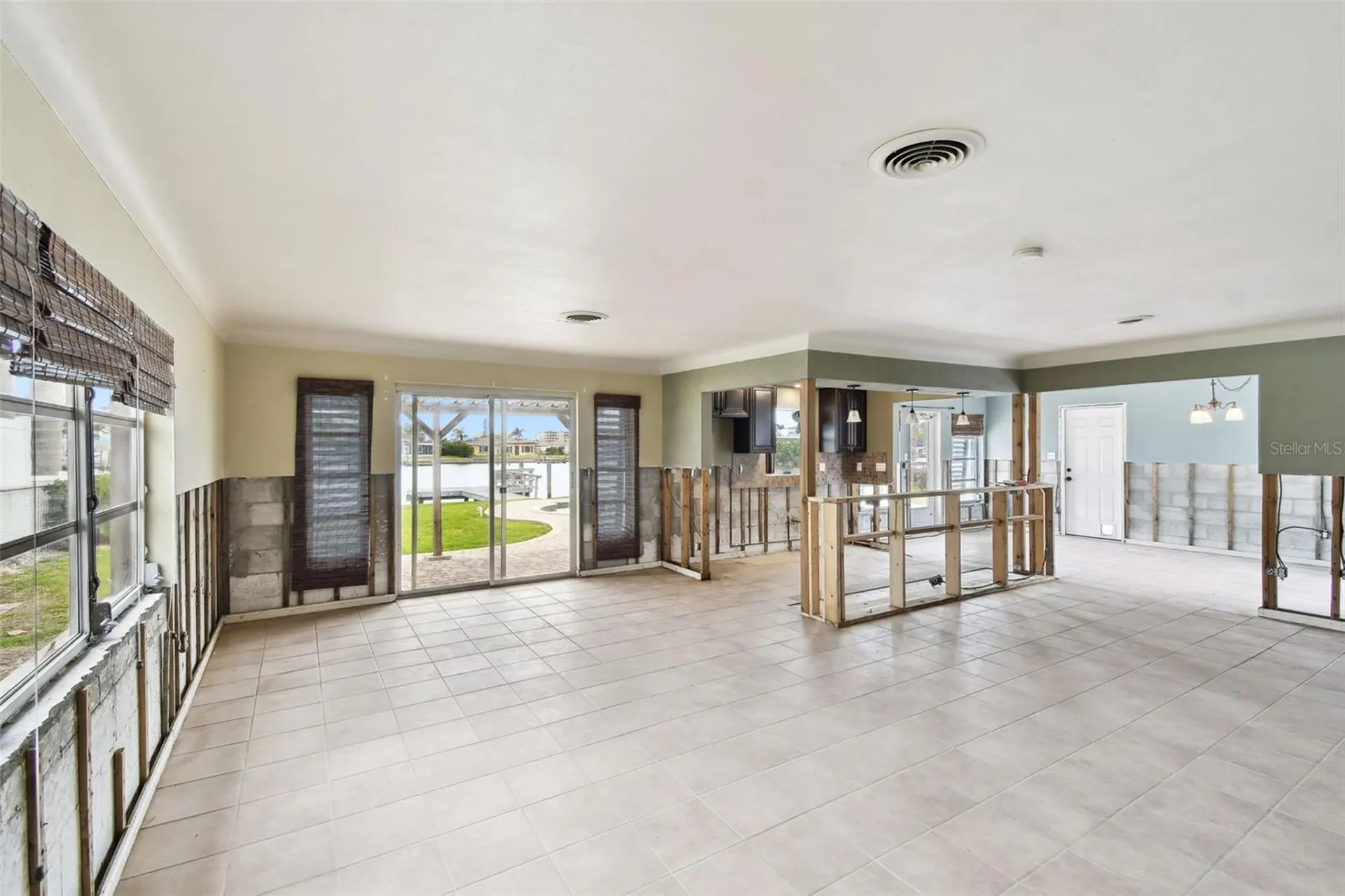 11340 5th Street E Treasure Island FL 33706