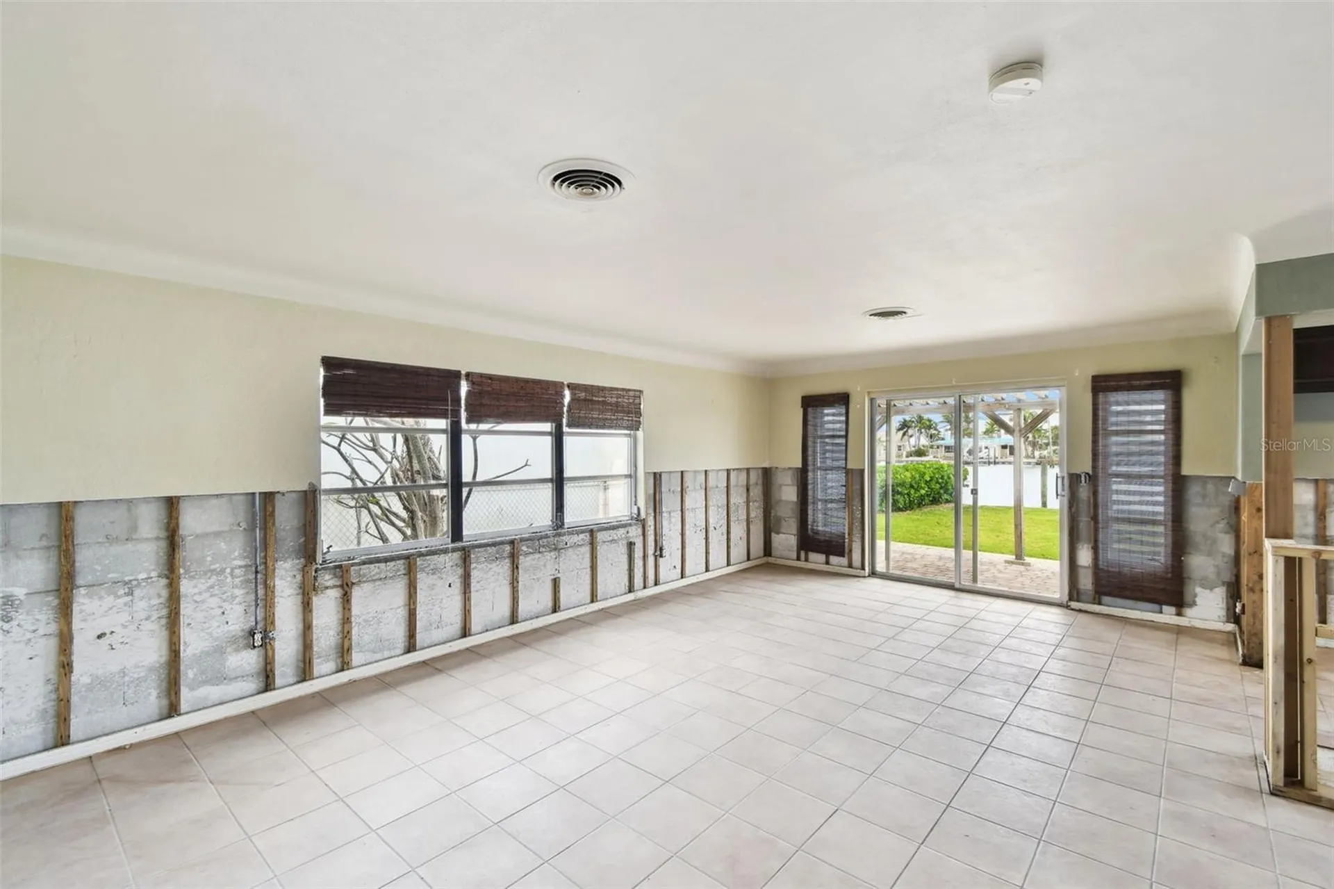 11340 5th Street E Treasure Island FL 33706