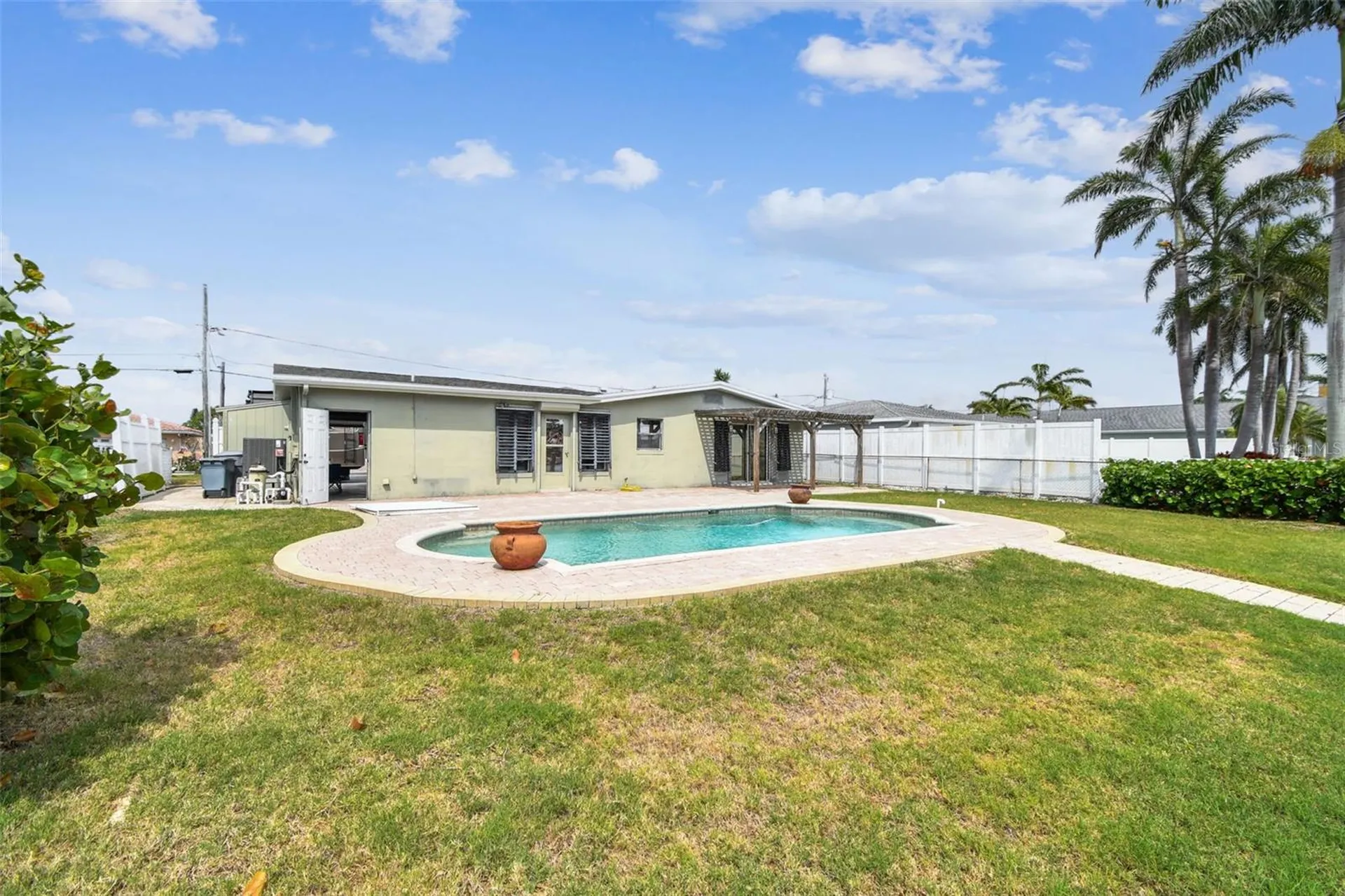 11340 5th Street E Treasure Island FL 33706