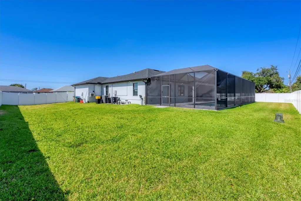 623 SE 1st Terrace Cape Coral FL 33990
