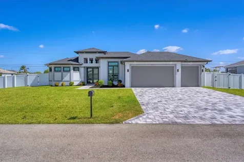 623 SE 1st Terrace Cape Coral FL 33990