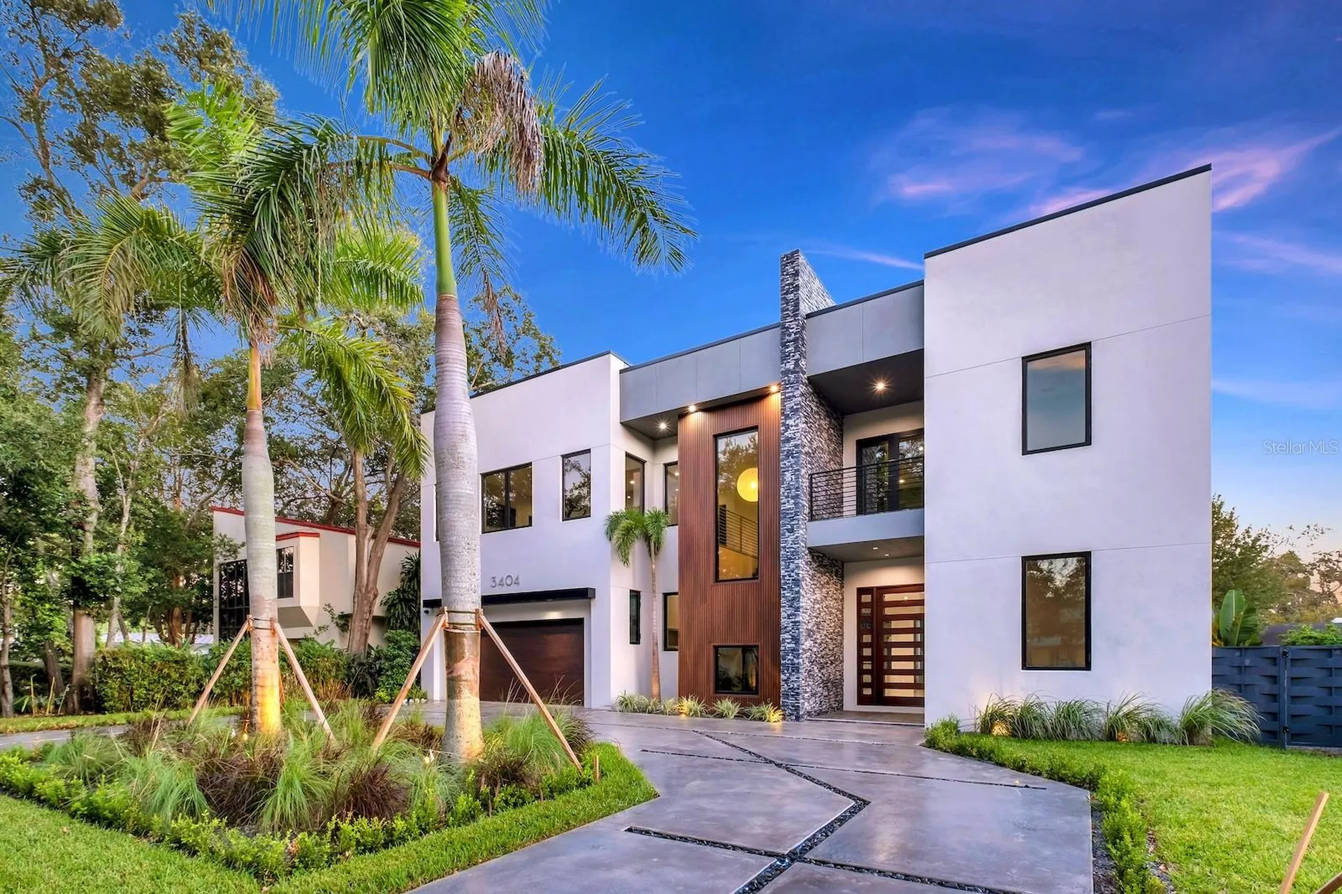 527 W Davis Boulevard Tampa FL 33606