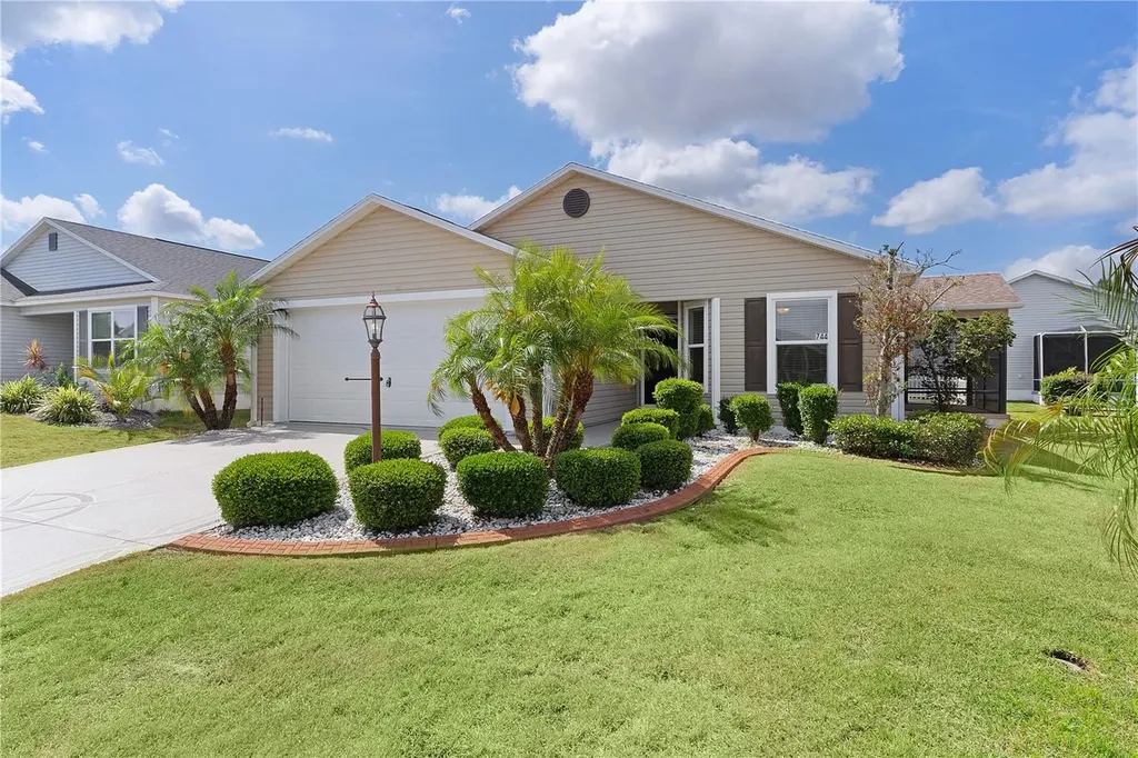 744 Shelton Street The Villages FL 32163