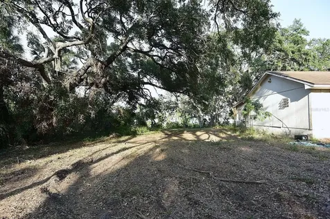 7610 Anna Avenue Gibsonton FL 33534