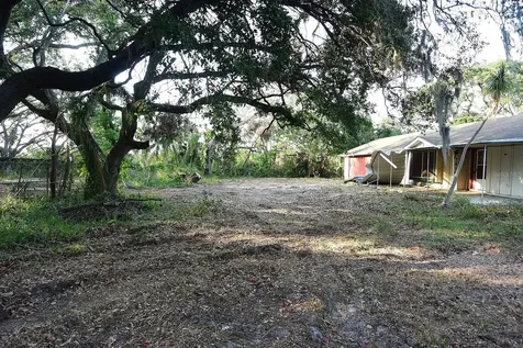 7610 Anna Avenue Gibsonton FL 33534