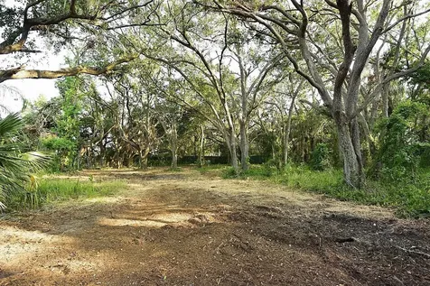 7610 Anna Avenue Gibsonton FL 33534