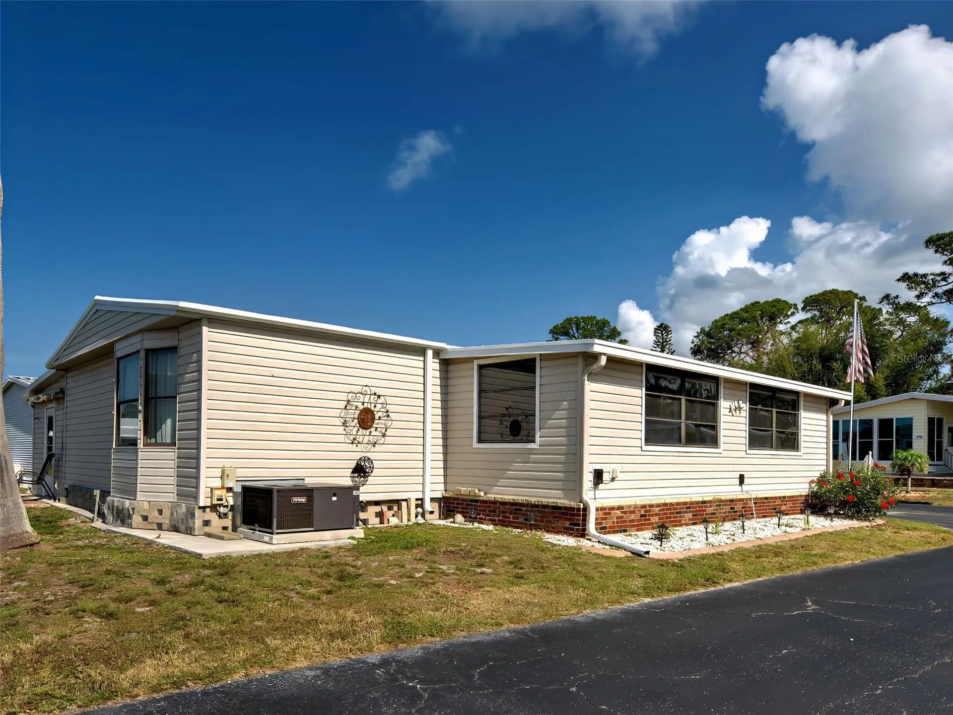 141 N Fiji Circle Englewood FL 34223