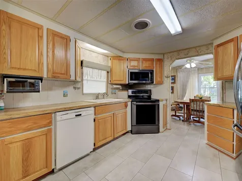 141 N Fiji Circle Englewood FL 34223