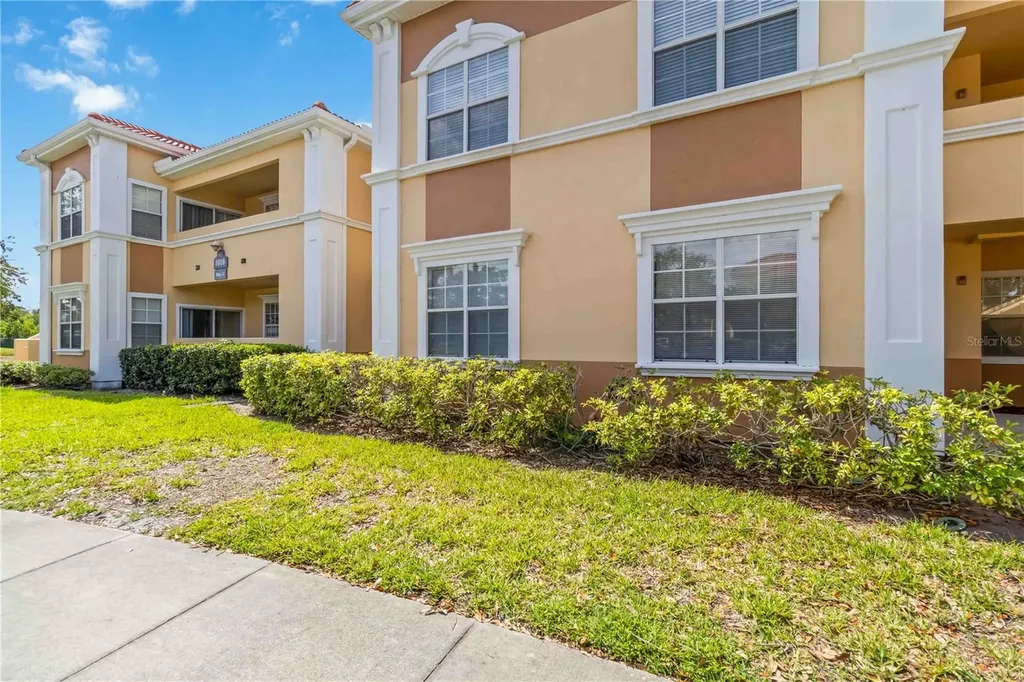 1010 Villagio Circle Sarasota FL 34237