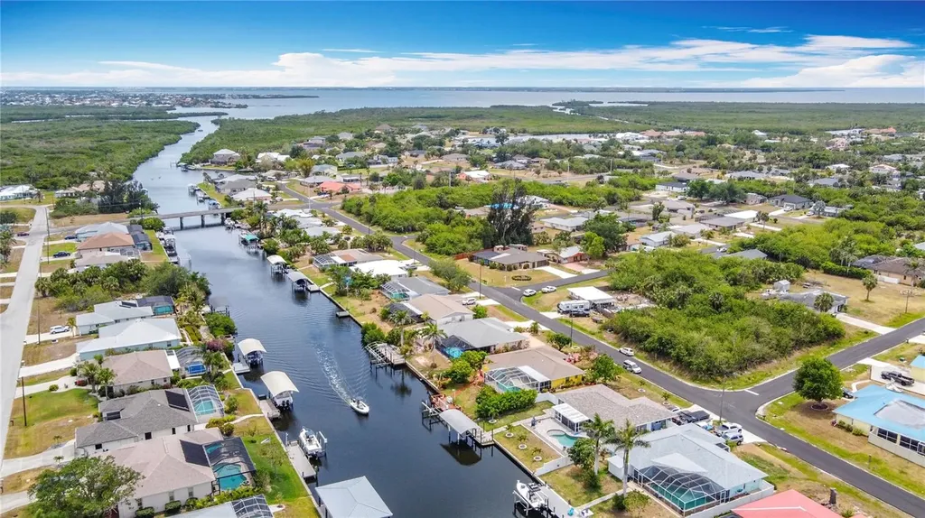 18790 Countryman Avenue Port Charlotte FL 33948