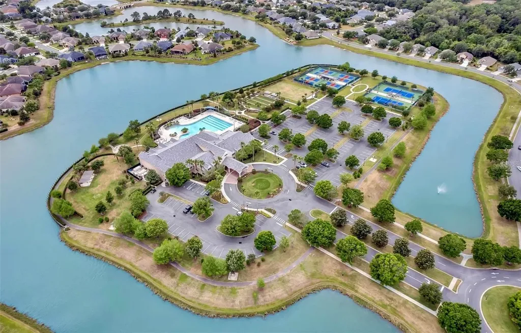 8167 Bridgeport Bay Circle Mount Dora FL 32757
