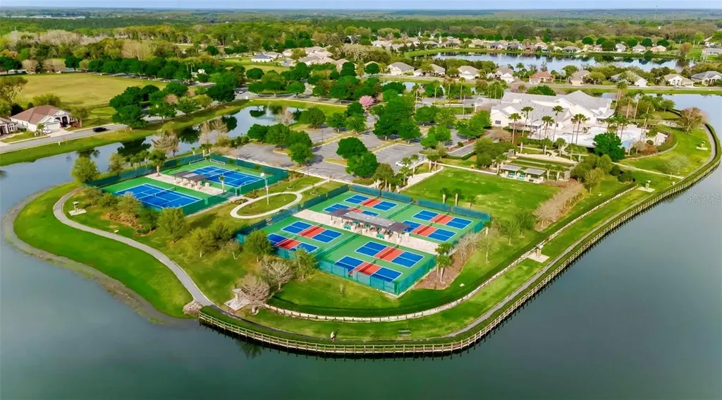 8167 Bridgeport Bay Circle Mount Dora FL 32757