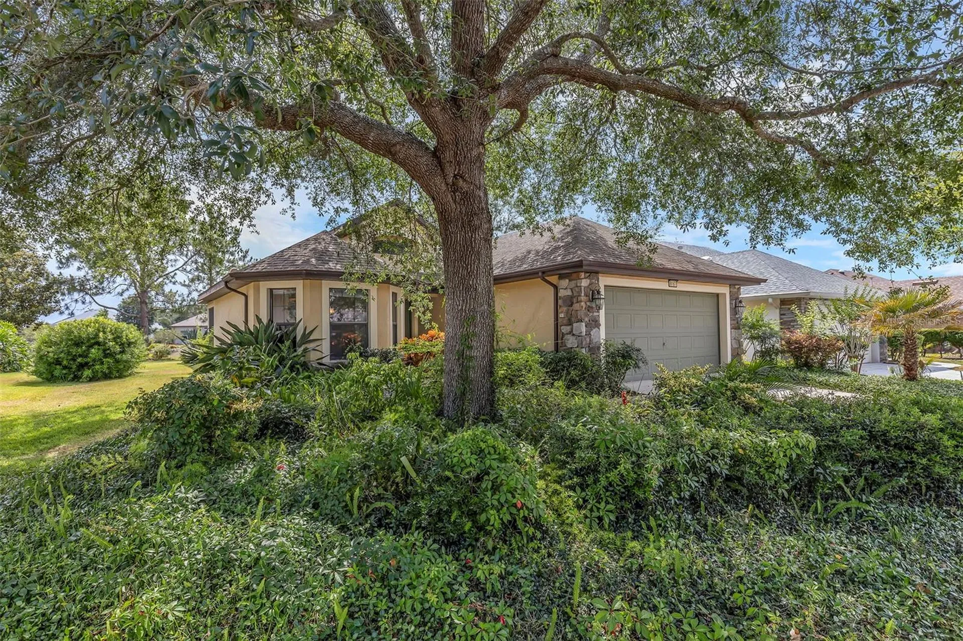 8167 Bridgeport Bay Circle Mount Dora FL 32757