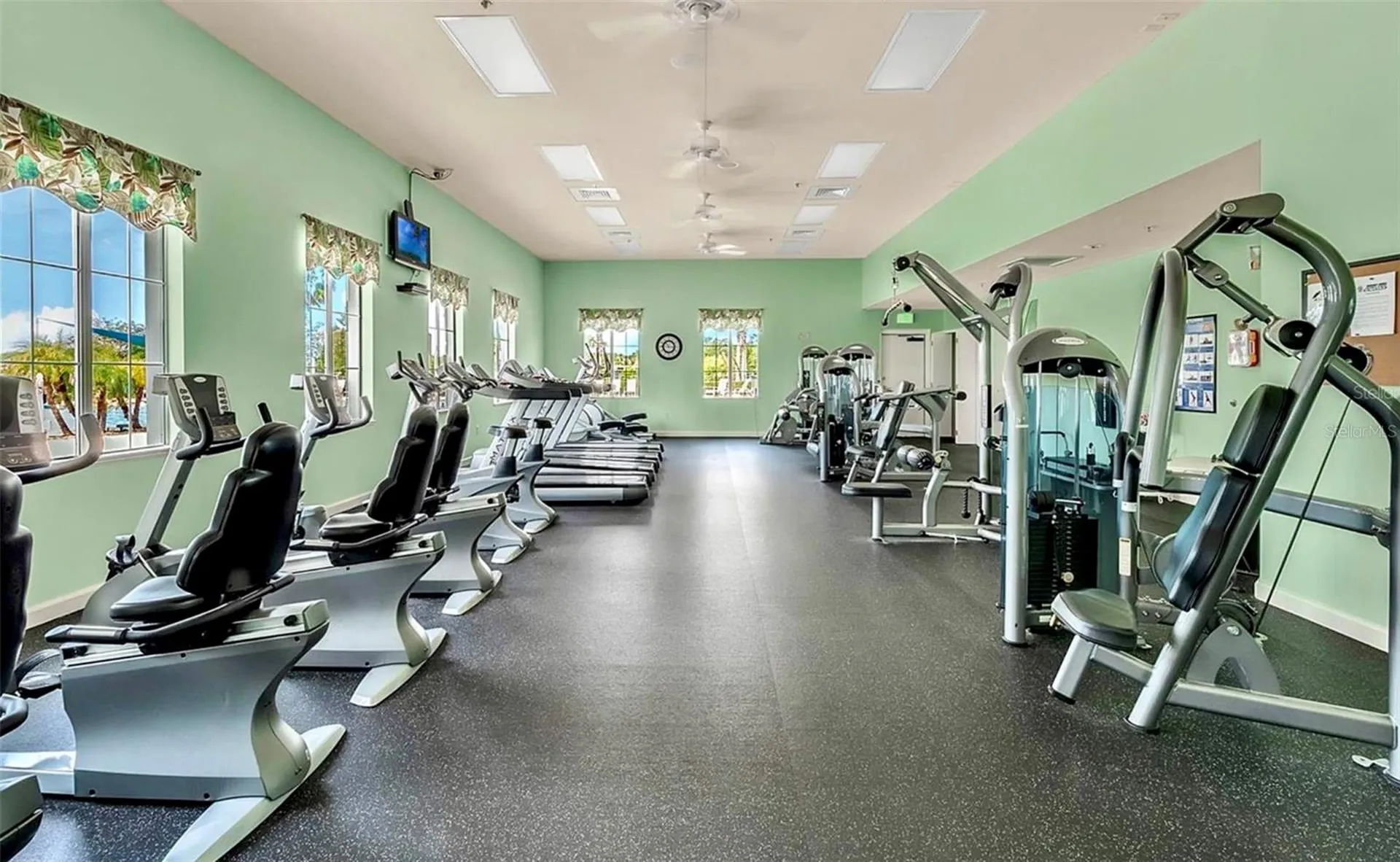 8167 Bridgeport Bay Circle Mount Dora FL 32757