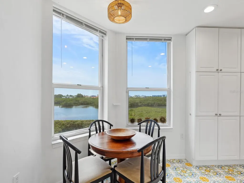 5430 Eagles Point Circle Sarasota FL 34231