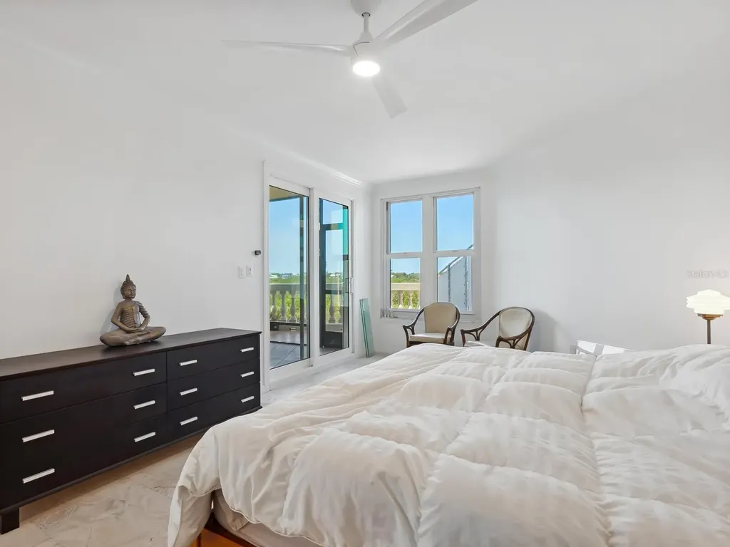 5430 Eagles Point Circle Sarasota FL 34231