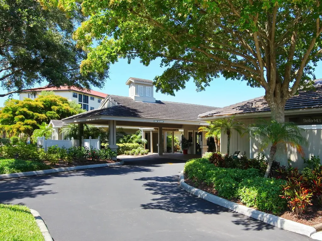 5430 Eagles Point Circle Sarasota FL 34231